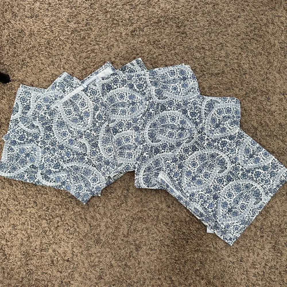 American Living Blue White Paisley Floral Cloth Napkins Set of 6 Square 19x19